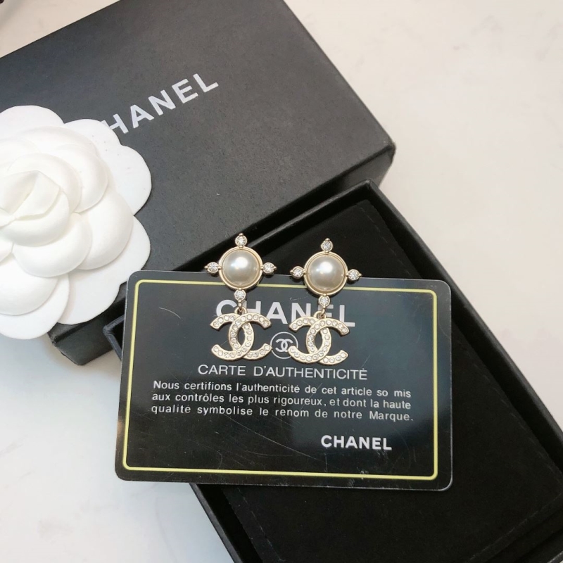 Ch**el earrings